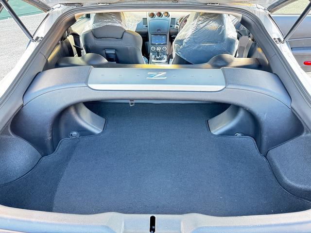 フェアレディZ ベースグレード 6速MT 最終型 ワーク19インチアルミホイール 車高調 柿本マフラー Bluetooth対応フルセグナビ バックカメラ ドライブレコーダー 外装グー鑑定5点(55枚目)