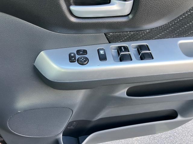 スペーシア Ｇリミテッド　前後ドライブレコーダー　バックカメラ　左側パワースライドドア　メモリー地デジナビ　ＢＴオーディオ　衝突被害軽減システム　スマートキー　アイドリングストップ　電動格納ミラー　シートヒーター（12枚目）