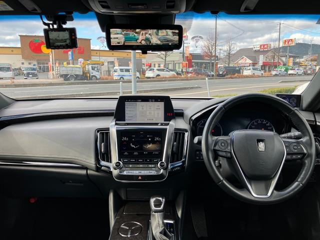 クラウンハイブリッド Ｇ－エグゼクティブ　サンルーフ　黒革シート　ドライブレコーダー　クリアランスソナー　クルーズコントロール　パークアシスト　衝突被害軽減システム　全周囲カメラ　ナビＴＶ　オートマチックハイビーム（2枚目）