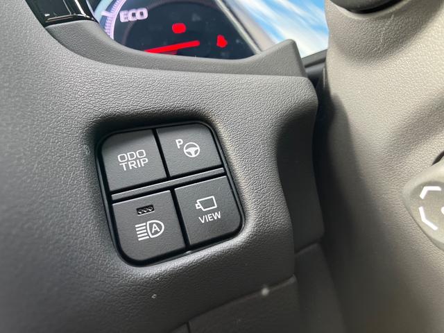 クラウンハイブリッド Ｇ－エグゼクティブ　サンルーフ　黒革シート　ドライブレコーダー　クリアランスソナー　クルーズコントロール　パークアシスト　衝突被害軽減システム　全周囲カメラ　ナビＴＶ　オートマチックハイビーム（9枚目）