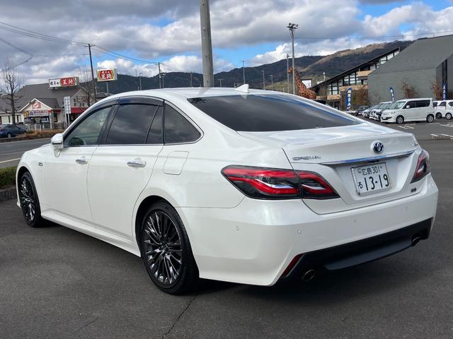 クラウンハイブリッド Ｇ－エグゼクティブ　サンルーフ　黒革シート　ドライブレコーダー　クリアランスソナー　クルーズコントロール　パークアシスト　衝突被害軽減システム　全周囲カメラ　ナビＴＶ　オートマチックハイビーム（18枚目）