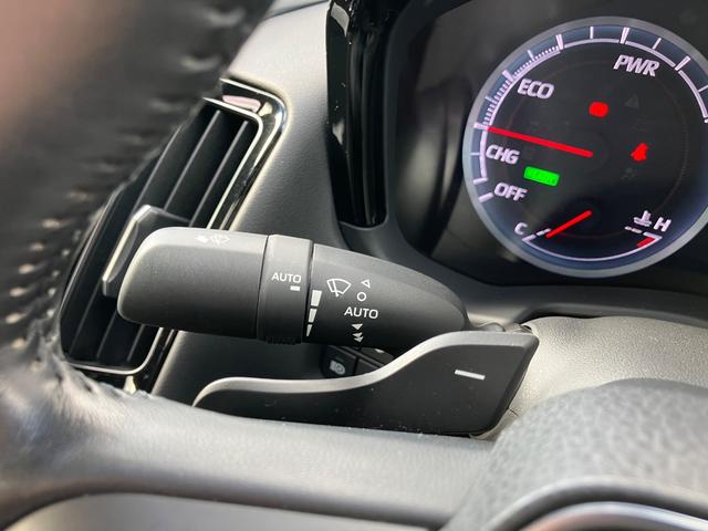 クラウンハイブリッド Ｇ－エグゼクティブ　サンルーフ　黒革シート　ドライブレコーダー　クリアランスソナー　クルーズコントロール　パークアシスト　衝突被害軽減システム　全周囲カメラ　ナビＴＶ　オートマチックハイビーム（21枚目）