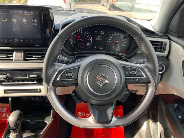 スイフト ハイブリッドＭＺ　全周囲カメラ　ディスプレイオーディオ　クリアランスソナー　オートクルーズコントロール　衝突被害軽減システム　オートライト　ＬＥＤヘッドランプ　スマートキー　アイドリングストップ（3枚目）