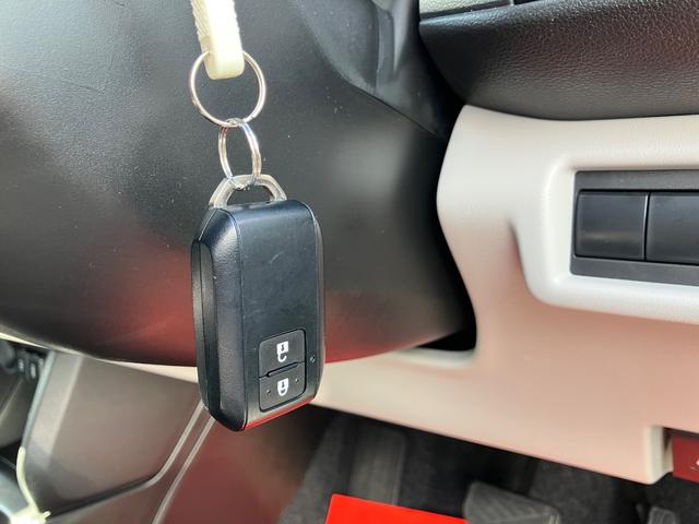 スイフト ハイブリッドＭＺ　全周囲カメラ　ディスプレイオーディオ　クリアランスソナー　オートクルーズコントロール　衝突被害軽減システム　オートライト　ＬＥＤヘッドランプ　スマートキー　アイドリングストップ（8枚目）
