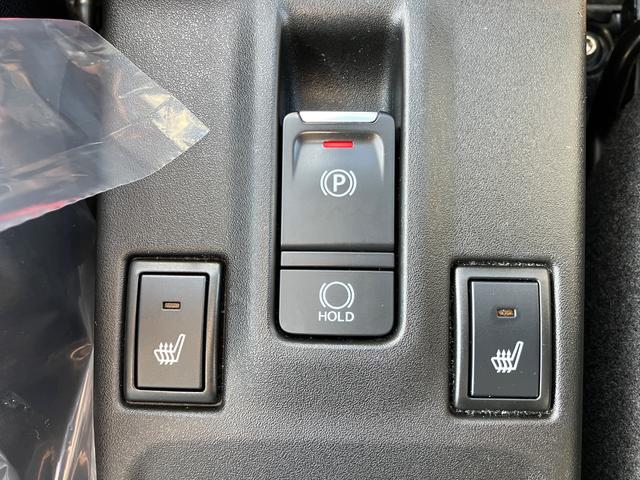スイフト ハイブリッドＭＺ　全周囲カメラ　ディスプレイオーディオ　クリアランスソナー　オートクルーズコントロール　衝突被害軽減システム　オートライト　ＬＥＤヘッドランプ　スマートキー　アイドリングストップ（11枚目）