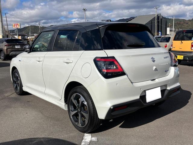 スイフト ハイブリッドＭＺ　全周囲カメラ　ディスプレイオーディオ　クリアランスソナー　オートクルーズコントロール　衝突被害軽減システム　オートライト　ＬＥＤヘッドランプ　スマートキー　アイドリングストップ（18枚目）