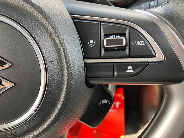 スイフト ハイブリッドＭＺ　全周囲カメラ　ディスプレイオーディオ　クリアランスソナー　オートクルーズコントロール　衝突被害軽減システム　オートライト　ＬＥＤヘッドランプ　スマートキー　アイドリングストップ（26枚目）