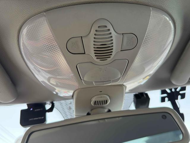ＳＬ ＳＬ３５０　オープンカー　ドライブレコーダー　オートクルーズコントロール　オートライト　ＨＩＤ　ヘッドライトウォッシャー　ＡＴ　キーレスエントリー　シートヒーター　アルミホイール　盗難防止システム　ＡＢＳ　ＥＳＣ（63枚目）