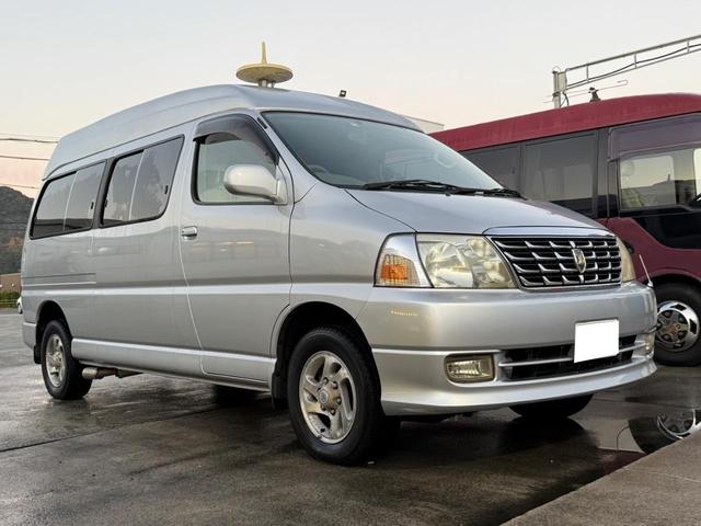 グランドハイエース 4WD ETC スライドドア AT アルミホイール CD エアコン パワーウィンドウ 運転席エアバッグ 助手席エアバッグ(3枚目)