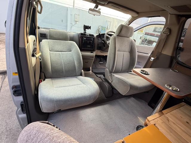 グランドハイエース 4WD ETC スライドドア AT アルミホイール CD エアコン パワーウィンドウ 運転席エアバッグ 助手席エアバッグ(32枚目)