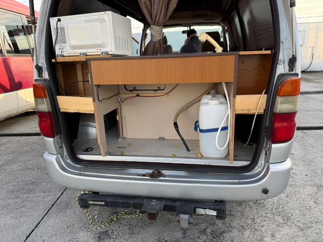 グランドハイエース 4WD ETC スライドドア AT アルミホイール CD エアコン パワーウィンドウ 運転席エアバッグ 助手席エアバッグ(44枚目)