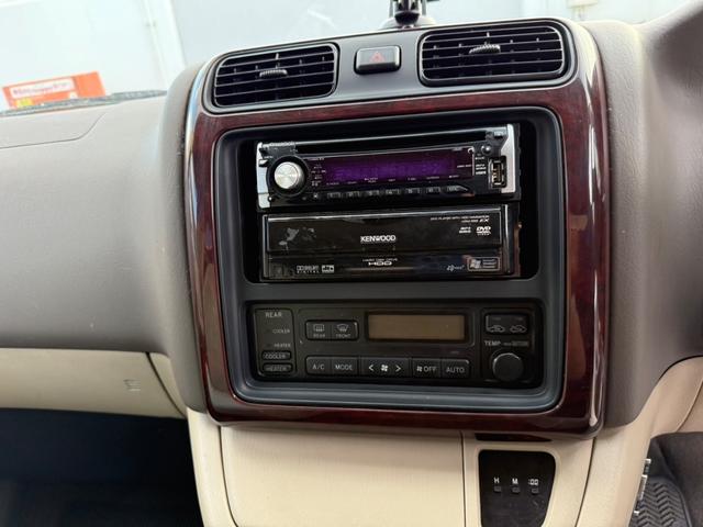 グランドハイエース 4WD ETC スライドドア AT アルミホイール CD エアコン パワーウィンドウ 運転席エアバッグ 助手席エアバッグ(52枚目)