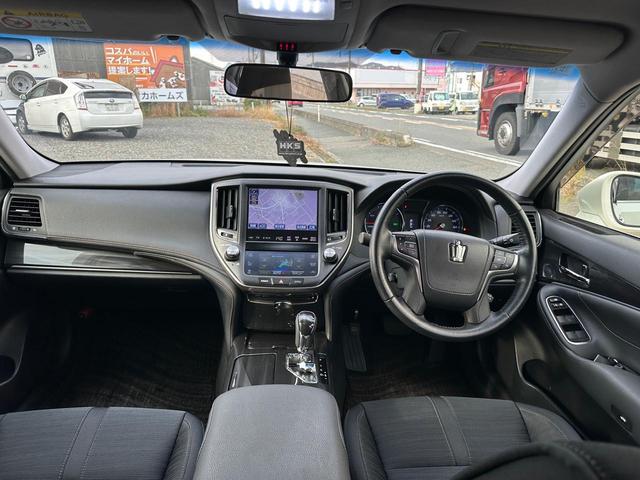 クラウンハイブリッド アスリートS ETC オートクルーズコントロール ナビ アルミホイール オートライト HID CVT スマートキー 電動格納ミラー 盗難防止システム パワーシート USB 衝突安全ボディ ABS ESC エアコン(2枚目)