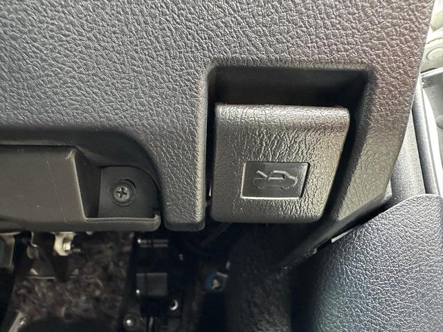 クラウンハイブリッド アスリートS ETC オートクルーズコントロール ナビ アルミホイール オートライト HID CVT スマートキー 電動格納ミラー 盗難防止システム パワーシート USB 衝突安全ボディ ABS ESC エアコン(43枚目)