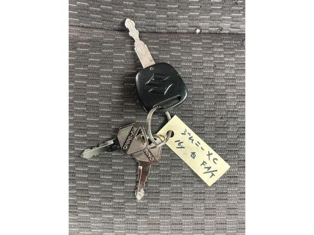 ジムニー ＸＣ　ｃｕｓｔｏｍ車・新品リフトアップキット２．５インチ・新品ヘッドライトカバーブラック・ルーフキャリア・新品タイヤダンロップグラントレックＸＳ１・フレッシュキーパー施行車（45枚目）