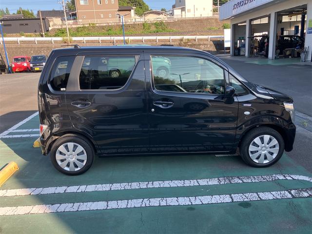 ワゴンＲ ハイブリッドＦＸ　Ｉストップ　シートヒーター付　安全ボディ　ＥＳＰ　イモビライザー　運転席助手席エアバック　ＡＵＴＯエアコン　エアバック　パワステ　ベンチシート　パワーウィンドウ　ＡＢＳ　フルフラット（4枚目）