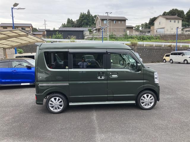 エブリイワゴン ＰＺターボ　Ｄカメラブレーキサポート　リアコーナーセンサー　助手席エアバック　運転席エアバック　セキュリティ　安全ボディ　フルフラット　パワーウインドウ　ＡＡＣ　ＡＵＴＯライト　キーレススタートシステム　ＥＳＣ（4枚目）
