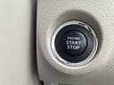 プッシュエンジンスタートシステム、エンジン始動・停止をワンタッチで行うことができます。