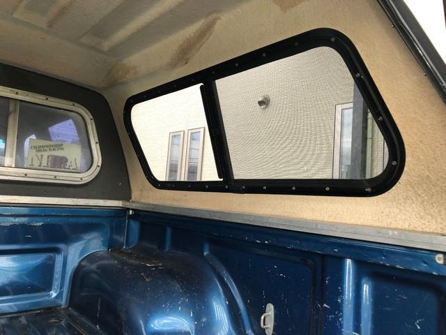 ハイラックスピックアップ ダブルキャブ SSR 4WD/ディーゼル/5MT/4ドア/5人乗り/ETC/エアコン/パワステ/15インチアルミホイール/社外シフトノブ/ドアバイザー/記録簿/取扱説明書(59枚目)