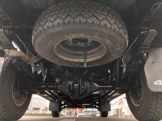 ハイラックスピックアップ ダブルキャブ SSR 4WD/ディーゼル/5MT/4ドア/5人乗り/ETC/エアコン/パワステ/15インチアルミホイール/社外シフトノブ/ドアバイザー/記録簿/取扱説明書(61枚目)