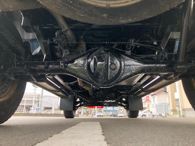 ハイラックスピックアップ ダブルキャブ SSR 4WD/ディーゼル/5MT/4ドア/5人乗り/ETC/エアコン/パワステ/15インチアルミホイール/社外シフトノブ/ドアバイザー/記録簿/取扱説明書(62枚目)