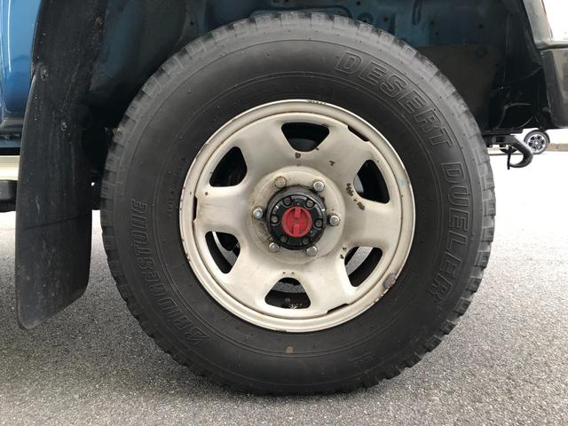 ハイラックスピックアップ ダブルキャブ SSR 4WD/ディーゼル/5MT/4ドア/5人乗り/ETC/エアコン/パワステ/15インチアルミホイール/社外シフトノブ/ドアバイザー/記録簿/取扱説明書(67枚目)