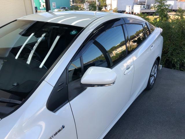 プリウス A 禁煙車/ETC/Fドラレコ/純正SDナビ(NSZT-Y66T)/Bluetooth/DVD/CD/SD/バックカメラ/ブラインドスポットモニター/LEDヘッドライト/ヘッドアップディスプレイ/予備キー(16枚目)