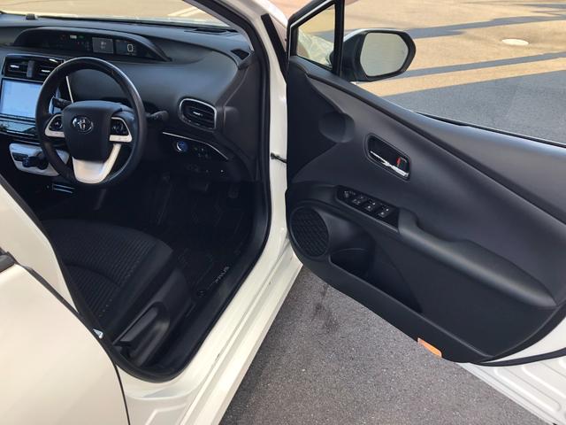 プリウス A 禁煙車/ETC/Fドラレコ/純正SDナビ(NSZT-Y66T)/Bluetooth/DVD/CD/SD/バックカメラ/ブラインドスポットモニター/LEDヘッドライト/ヘッドアップディスプレイ/予備キー(47枚目)