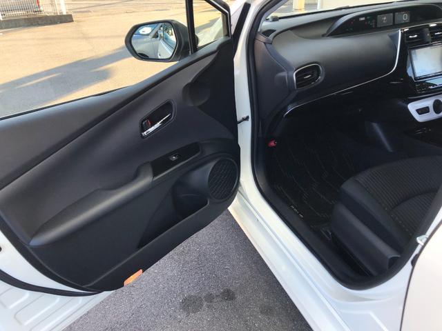 プリウス A 禁煙車/ETC/Fドラレコ/純正SDナビ(NSZT-Y66T)/Bluetooth/DVD/CD/SD/バックカメラ/ブラインドスポットモニター/LEDヘッドライト/ヘッドアップディスプレイ/予備キー(54枚目)