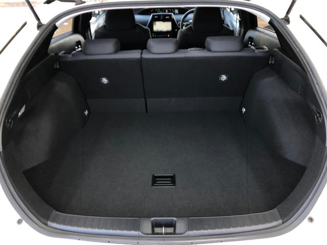 プリウス A 禁煙車/ETC/Fドラレコ/純正SDナビ(NSZT-Y66T)/Bluetooth/DVD/CD/SD/バックカメラ/ブラインドスポットモニター/LEDヘッドライト/ヘッドアップディスプレイ/予備キー(67枚目)