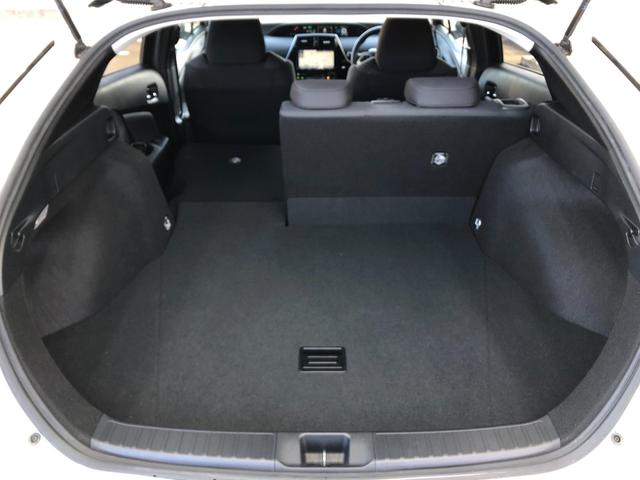 プリウス A 禁煙車/ETC/Fドラレコ/純正SDナビ(NSZT-Y66T)/Bluetooth/DVD/CD/SD/バックカメラ/ブラインドスポットモニター/LEDヘッドライト/ヘッドアップディスプレイ/予備キー(68枚目)