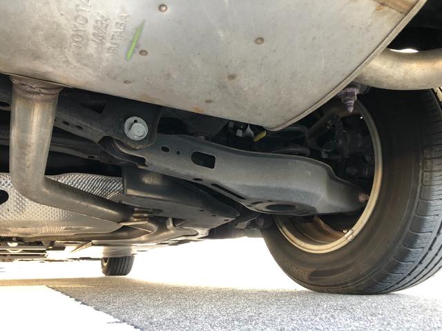 プリウス A 禁煙車/ETC/Fドラレコ/純正SDナビ(NSZT-Y66T)/Bluetooth/DVD/CD/SD/バックカメラ/ブラインドスポットモニター/LEDヘッドライト/ヘッドアップディスプレイ/予備キー(76枚目)