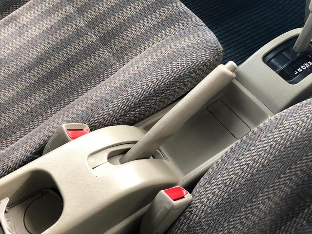 ラシーン ft タイプII ユーザー買取車両/ETC/フロントドライブレコーダー/カーオーディオ/NARDIステアリングホール/電動格納ミラー/パワーウィンドウ/社外キーレス/リアミラーフィルム/エアコン/取扱説明書(34枚目)