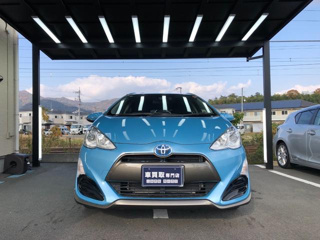 アクア Ｘ－アーバン　車検付／ＥＴＣ／ドライブレコーダー／純正ＳＤナビ／バックカメラ／Ｂｌｕｅｔｏｏｔｈ／ＴＶ／ＤＶＤ／ＣＤ／ＳＤ／オートマチックハイビーム／オートライト／電動格納ミラー／スマートキー／予備キー（6枚目）