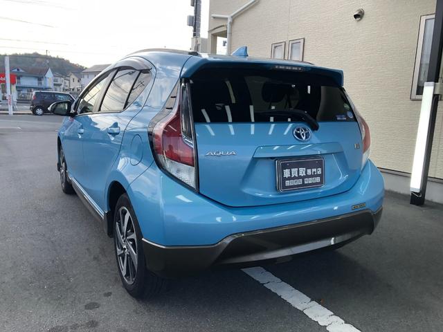 アクア Ｘ－アーバン　車検付／ＥＴＣ／ドライブレコーダー／純正ＳＤナビ／バックカメラ／Ｂｌｕｅｔｏｏｔｈ／ＴＶ／ＤＶＤ／ＣＤ／ＳＤ／オートマチックハイビーム／オートライト／電動格納ミラー／スマートキー／予備キー（17枚目）