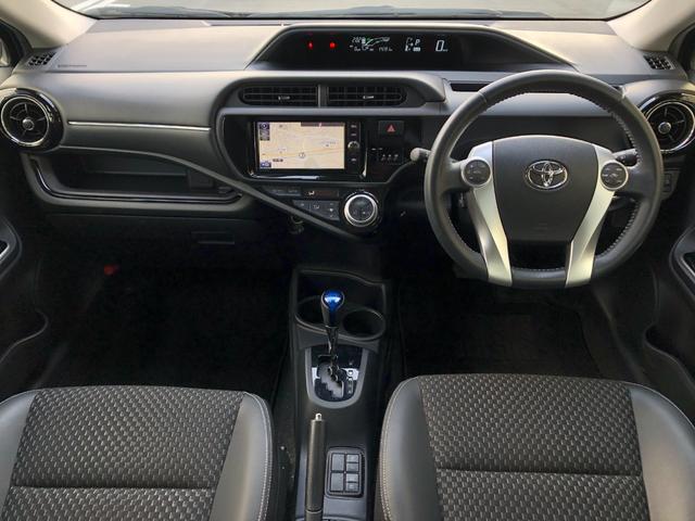 アクア Ｘ－アーバン　車検付／ＥＴＣ／ドライブレコーダー／純正ＳＤナビ／バックカメラ／Ｂｌｕｅｔｏｏｔｈ／ＴＶ／ＤＶＤ／ＣＤ／ＳＤ／オートマチックハイビーム／オートライト／電動格納ミラー／スマートキー／予備キー（19枚目）