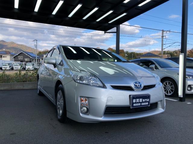 プリウス S 禁煙車/ETC/純正HDDナビ/バックカメラ/Bluetooth/TV/DVD/CD/SD/オートライト/フォグランプ/電動格納ミラー/ドアバイザー/純正15インチアルミホイール/スマートキー(7枚目)