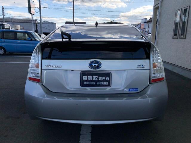 プリウス S 禁煙車/ETC/純正HDDナビ/バックカメラ/Bluetooth/TV/DVD/CD/SD/オートライト/フォグランプ/電動格納ミラー/ドアバイザー/純正15インチアルミホイール/スマートキー(17枚目)