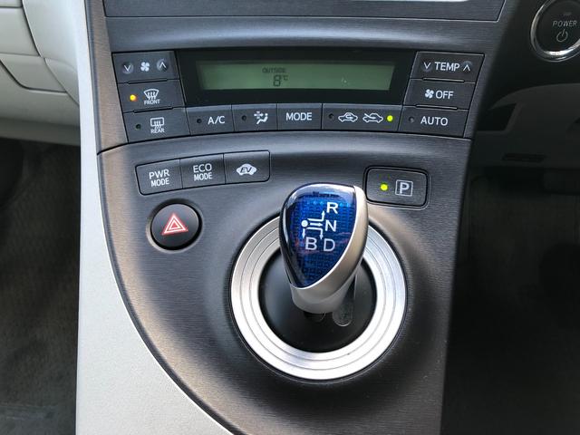 プリウス S 禁煙車/ETC/純正HDDナビ/バックカメラ/Bluetooth/TV/DVD/CD/SD/オートライト/フォグランプ/電動格納ミラー/ドアバイザー/純正15インチアルミホイール/スマートキー(38枚目)