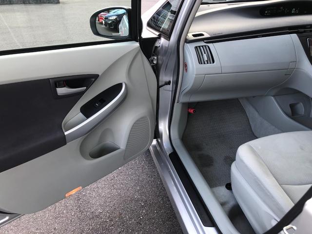 プリウス S 禁煙車/ETC/純正HDDナビ/バックカメラ/Bluetooth/TV/DVD/CD/SD/オートライト/フォグランプ/電動格納ミラー/ドアバイザー/純正15インチアルミホイール/スマートキー(50枚目)
