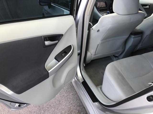 プリウス S 禁煙車/ETC/純正HDDナビ/バックカメラ/Bluetooth/TV/DVD/CD/SD/オートライト/フォグランプ/電動格納ミラー/ドアバイザー/純正15インチアルミホイール/スマートキー(60枚目)