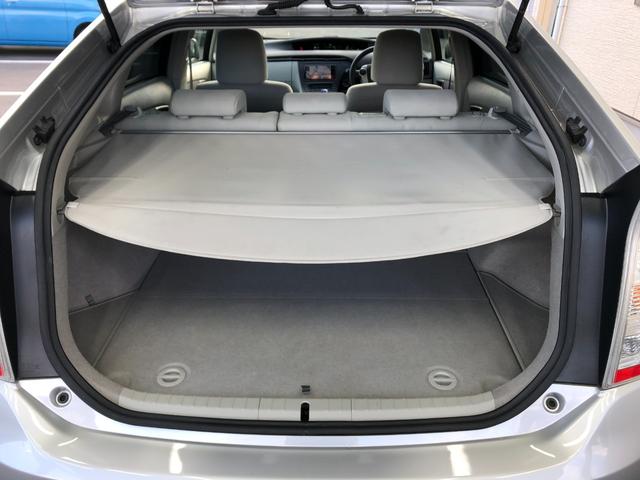 プリウス S 禁煙車/ETC/純正HDDナビ/バックカメラ/Bluetooth/TV/DVD/CD/SD/オートライト/フォグランプ/電動格納ミラー/ドアバイザー/純正15インチアルミホイール/スマートキー(62枚目)