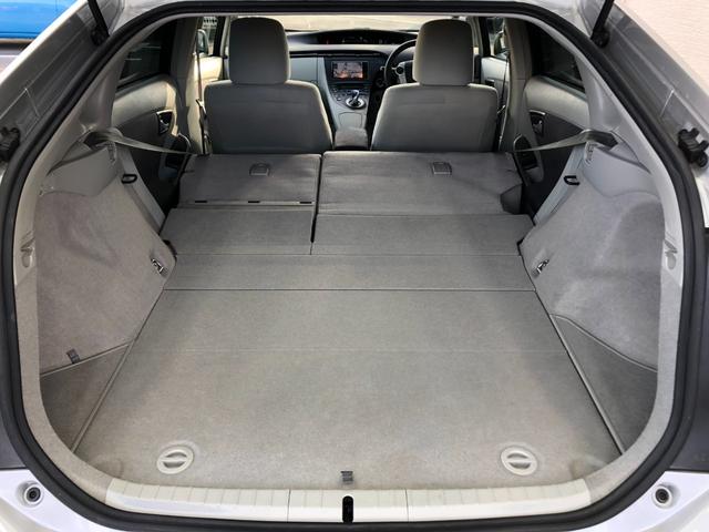 プリウス S 禁煙車/ETC/純正HDDナビ/バックカメラ/Bluetooth/TV/DVD/CD/SD/オートライト/フォグランプ/電動格納ミラー/ドアバイザー/純正15インチアルミホイール/スマートキー(66枚目)