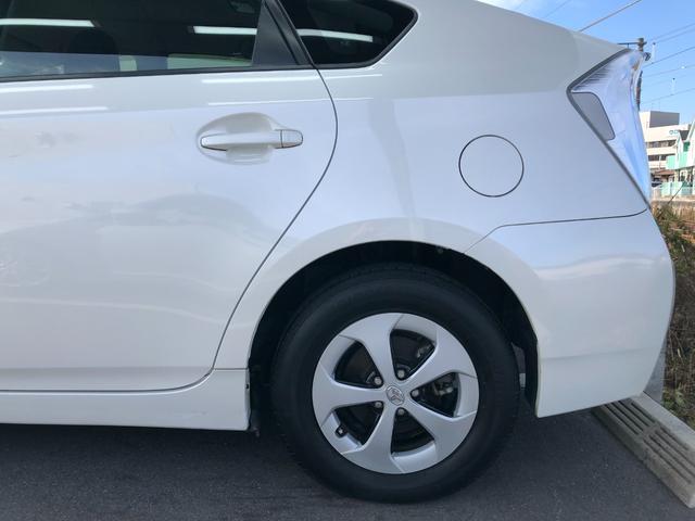 プリウス S 禁煙車/ETC/カロッツェリアメモリーナビ(AVIC-MRZ099W)/Bluetooth/TV/DVD/CD/SD/電動格納ミラー/オートライト/フォグランプ/スマートキー/純正15インチAW(16枚目)