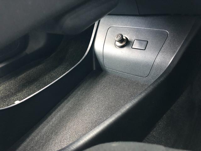 プリウス S 禁煙車/ETC/カロッツェリアメモリーナビ(AVIC-MRZ099W)/Bluetooth/TV/DVD/CD/SD/電動格納ミラー/オートライト/フォグランプ/スマートキー/純正15インチAW(39枚目)