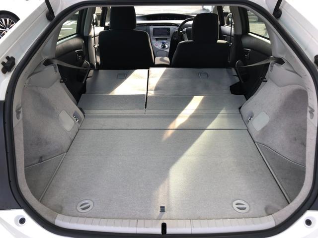 プリウス S 禁煙車/ETC/カロッツェリアメモリーナビ(AVIC-MRZ099W)/Bluetooth/TV/DVD/CD/SD/電動格納ミラー/オートライト/フォグランプ/スマートキー/純正15インチAW(66枚目)