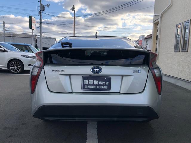 プリウス S 車検付/ETC/純正SDナビ(DSZT-YC4T)/Bluetooth/TV/DVD/CD/SD/オートクルーズコントロール/オートマチックハイビーム/フォグランプ/電動格納ミラー/取説/予備キー(16枚目)