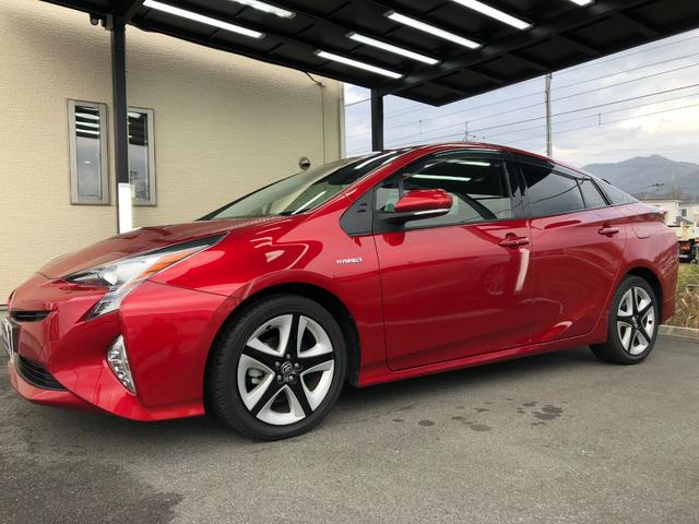 プリウス Ｓツーリングセレクション　禁煙車／ＥＴＣ／純正ＳＤナビ（ＮＳＺＴ－Ｗ６４Ｔ）／バックカメラ／Ｂｌｕｅｔｏｏｔｈ／ＴＶ／ＤＶＤ／ＣＤ／ＳＤ／レーダークルーズコントロール／シートヒーター／レザーシート／ＬＥＤヘッドライト／予備キー（12枚目）