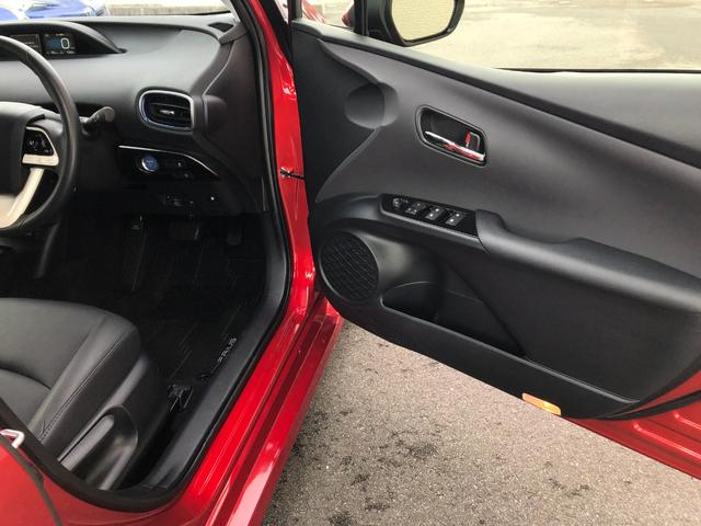 プリウス Ｓツーリングセレクション　禁煙車／ＥＴＣ／純正ＳＤナビ（ＮＳＺＴ－Ｗ６４Ｔ）／バックカメラ／Ｂｌｕｅｔｏｏｔｈ／ＴＶ／ＤＶＤ／ＣＤ／ＳＤ／レーダークルーズコントロール／シートヒーター／レザーシート／ＬＥＤヘッドライト／予備キー（42枚目）