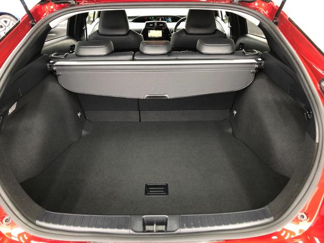 プリウス Ｓツーリングセレクション　禁煙車／ＥＴＣ／純正ＳＤナビ（ＮＳＺＴ－Ｗ６４Ｔ）／バックカメラ／Ｂｌｕｅｔｏｏｔｈ／ＴＶ／ＤＶＤ／ＣＤ／ＳＤ／レーダークルーズコントロール／シートヒーター／レザーシート／ＬＥＤヘッドライト／予備キー（61枚目）